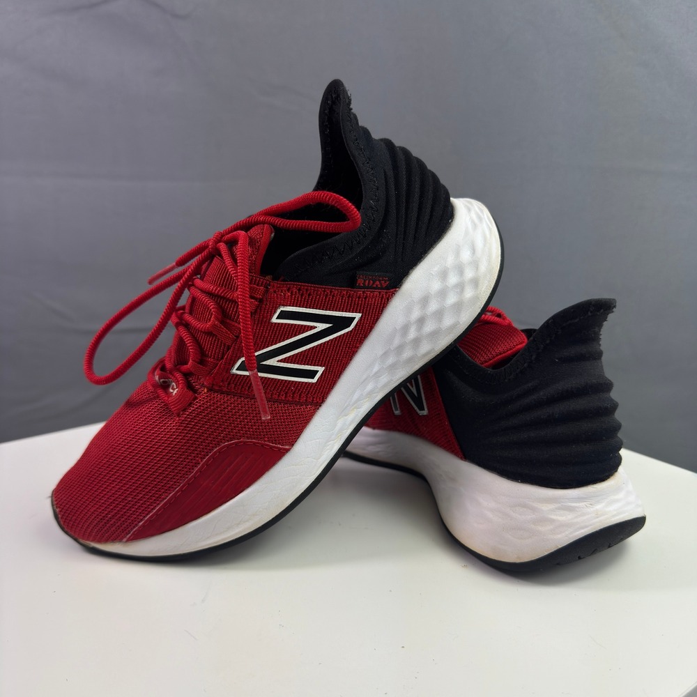 New Balance Fresh Foam Roav Boys Size 1 Red Black Running Shoes PEROVJR